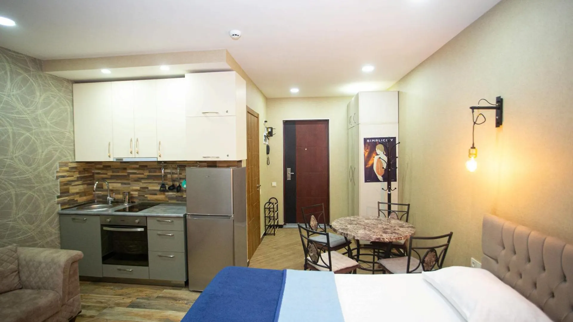 Ekas Seaside Apartment 바투미