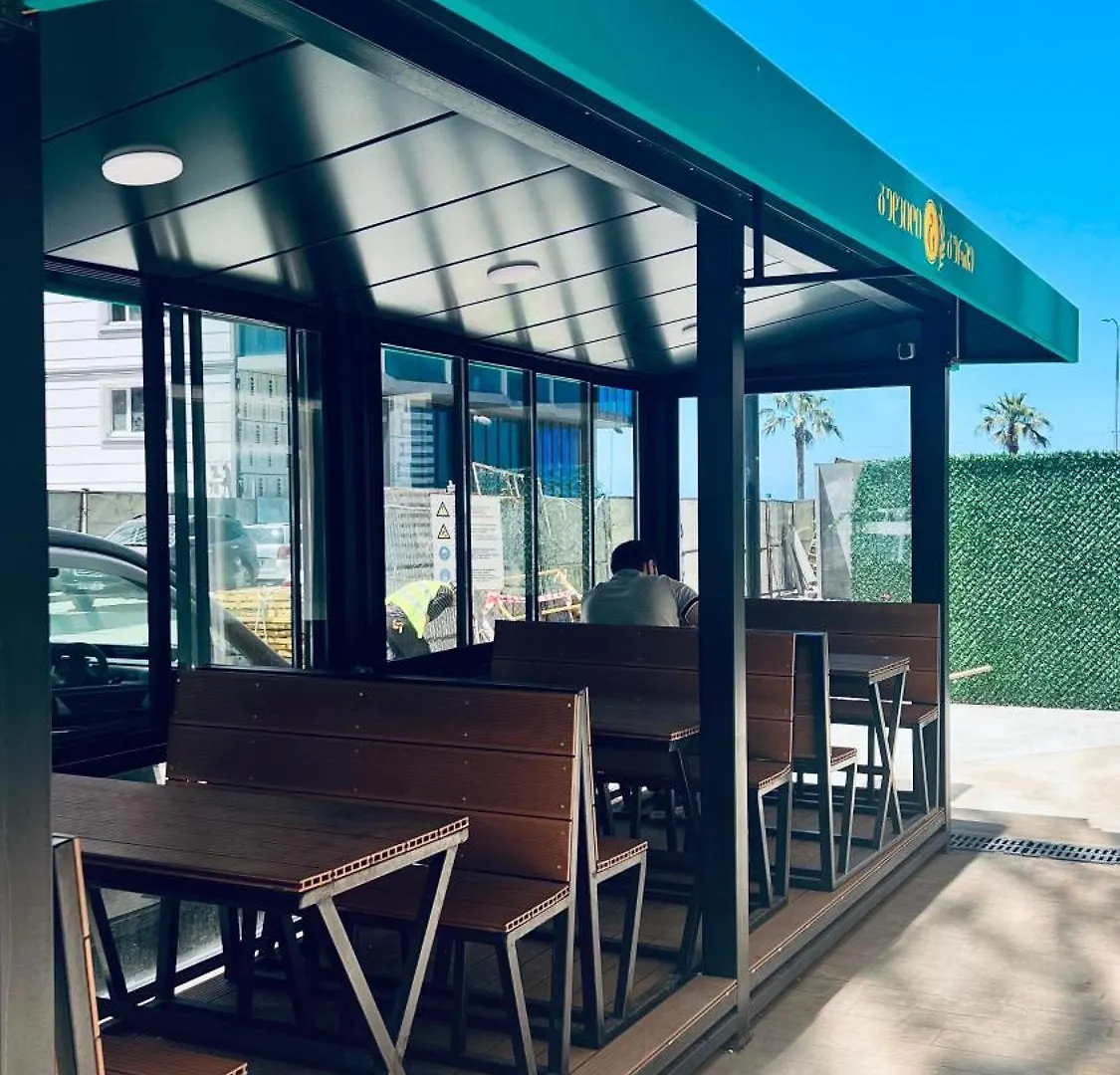 Ekas Seaside Apartment 바투미